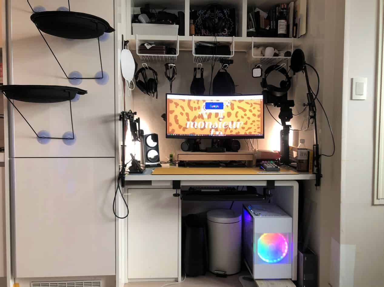 How to Keep a Cat Off Your Desk For Good! monsieurtn